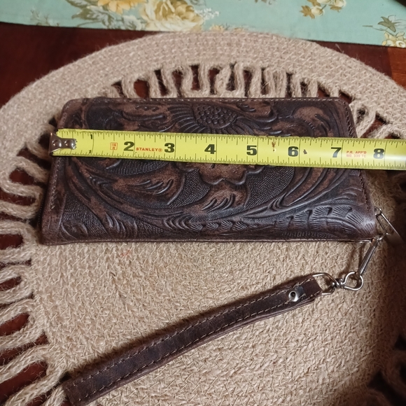 New Tooled Sunflower Brown Leather Wristlet Wallet 7.5" - Picture 10 of 10